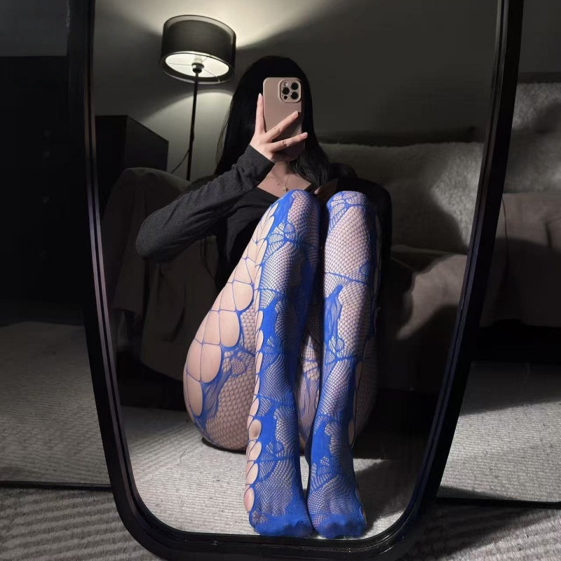 Fishnet Cut-Out Stockings — VELLISSE